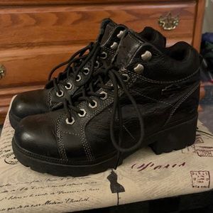 Woman’s Harley Davidson Boots